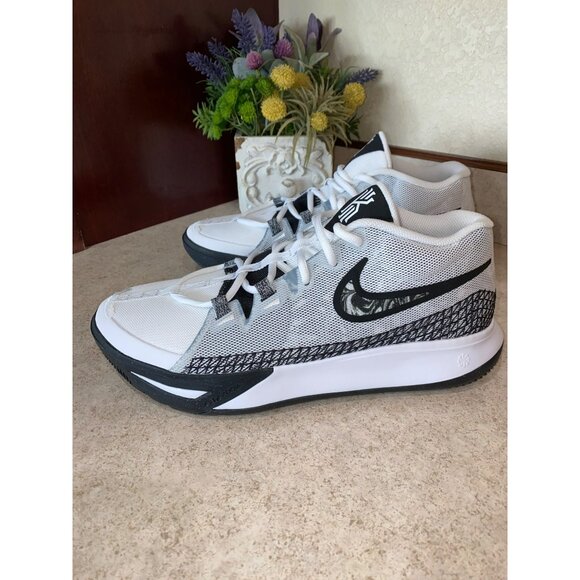 Nike Kyrie Flytrap 6 EP Mens Basketball Shoes Size 10.5 White Black Mesh Lightwe - Picture 3 of 11